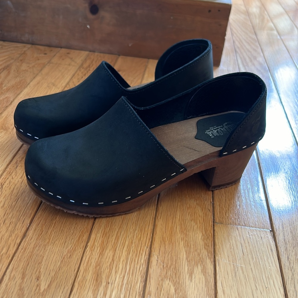 Sandgrens Swedish Brett Closed-back Clogs Black Nubuck Wood Shoes Size 39 US 8